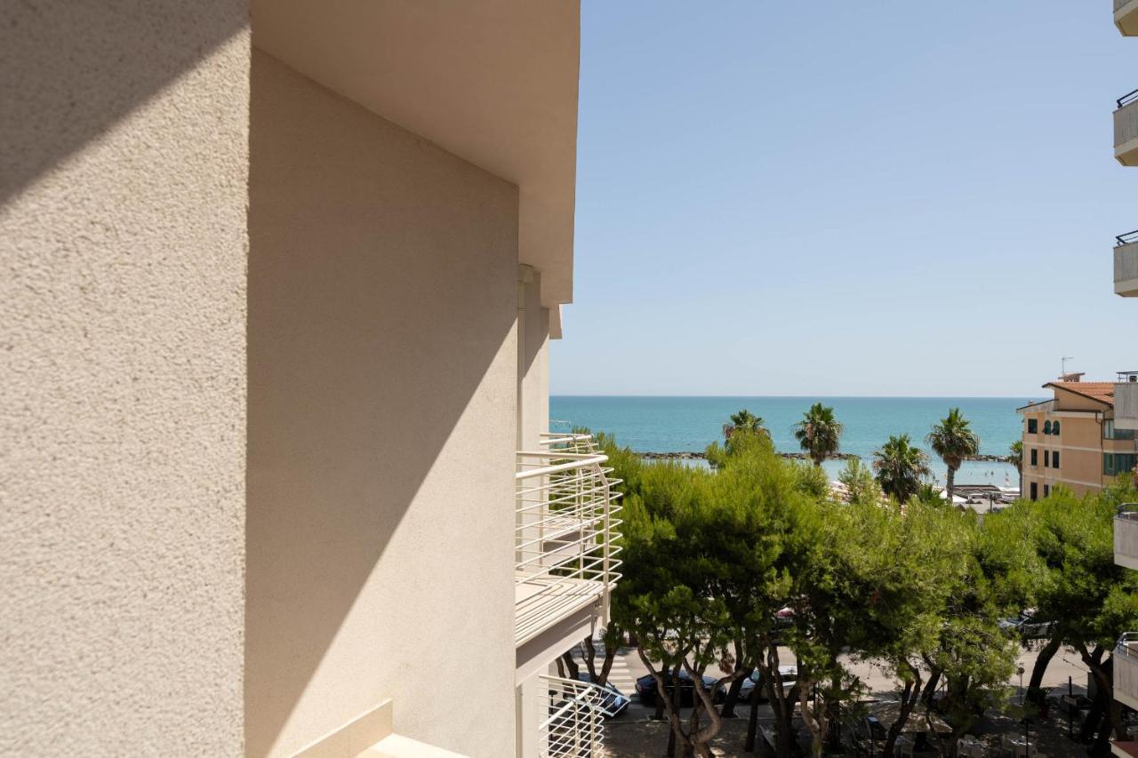 Velia Hotel